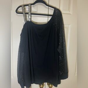 SHEIN Curve Black Top